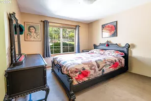 586 S 68th Pl, Springfield, OR 97478 - Photo 29