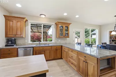 1625 Gemma St NW, Salem, OR 97304 - Photo 11