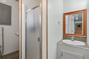 515 Pearson St, Lebanon, OR 97355 - Photo 17