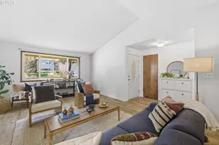 11015 SW 60th Ave, Portland, OR 97219 - Photo 7