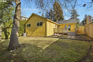 11015 SW 60th Ave, Portland, OR 97219 - Photo 23