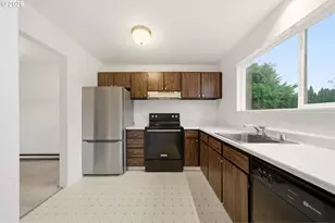 421 NE 105th St, Vancouver, WA 98685 - Photo 15