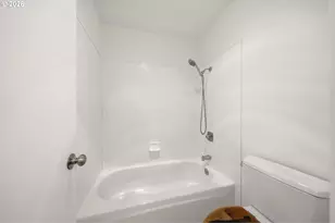 421 NE 105th St, Vancouver, WA 98685 - Photo 31