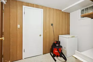 722 E 14th St, The Dalles, OR 97058 - Photo 29