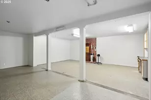 722 E 14th St, The Dalles, OR 97058 - Photo 31