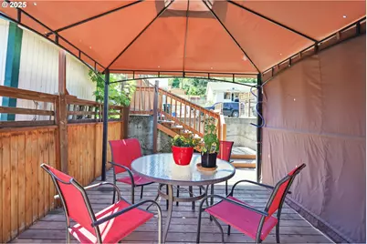 722 E 14th St, The Dalles, OR 97058 - Photo 35
