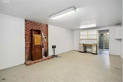 722 E 14th St, The Dalles, OR 97058 - Photo 33