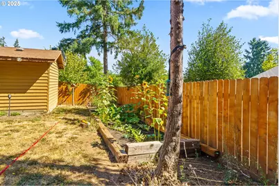 940 S T Ct, Cottage Grove, OR 97424 - Photo 33