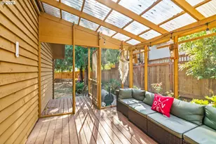 940 S T Ct, Cottage Grove, OR 97424 - Photo 29