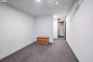 6025 SE 124th Ave, Portland, OR 97236 - Photo 25