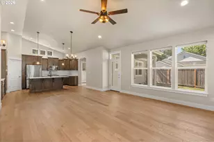 445 Hunsaker Ln, Eugene, OR 97404 - Photo 5
