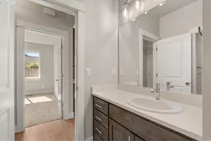 445 Hunsaker Ln, Eugene, OR 97404 - Photo 17