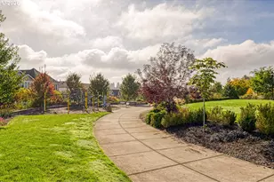 17025 SW Friendly Ln, Beaverton, OR 97007 - Photo 25