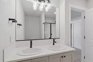 17025 SW Friendly Ln, Beaverton, OR 97007 - Photo 21