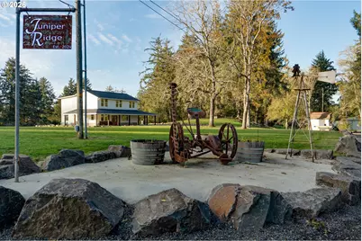 101 SW Juniper Ave, Warrenton, OR 97146 - Photo 3