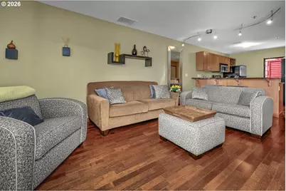 920 NW Naito Pkwy #J25, Portland, OR 97209 - Photo 9