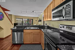 920 NW Naito Pkwy, Portland, OR 97209 - Photo 5