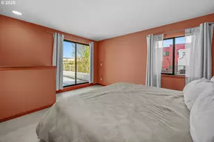 920 NW Naito Pkwy, Portland, OR 97209 - Photo 19