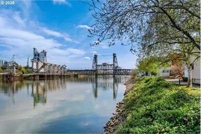 920 NW Naito Pkwy #J25, Portland, OR 97209 - Photo 27