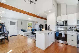13402 SE Bush St, Portland, OR 97236 - Photo 9