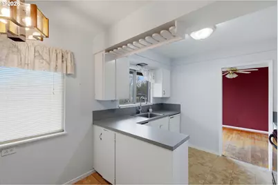 12285 SW 116th Ave, Tigard, OR 97223 - Photo 13