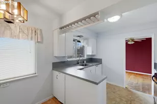 12285 SW 116th Ave, Tigard, OR 97223 - Photo 13