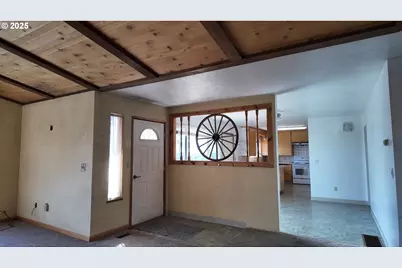 54146 Highway 31, Summer Lake, OR 97640 - Photo 9