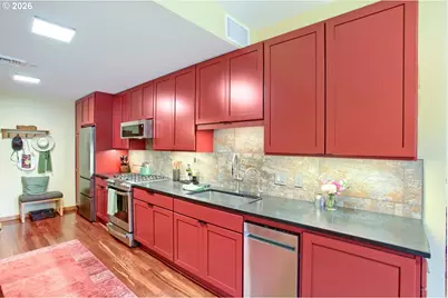 2335 NW Raleigh St #A315, Portland, OR 97210 - Photo 9