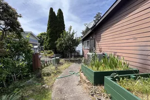 16063 Driftwood Ln, Brookings, OR 97415 - Photo 3