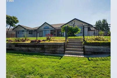 906 McKenzie Crest Dr, Springfield, OR 97477 - Photo 41