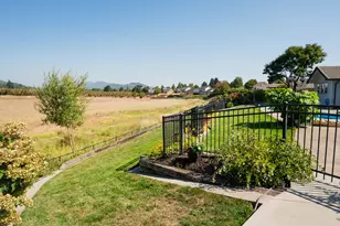 906 McKenzie Crest Dr, Springfield, OR 97477 - Photo 39