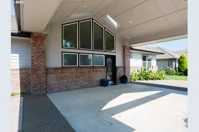 906 McKenzie Crest Dr, Springfield, OR 97477 - Photo 5