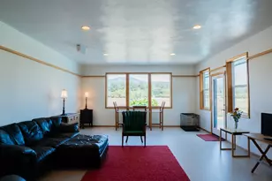 906 McKenzie Crest Dr, Springfield, OR 97477 - Photo 29