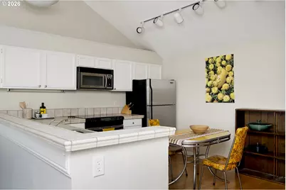 5150 S Landing Dr #308B2, Portland, OR 97239 - Photo 7