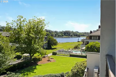 5150 S Landing Dr #308B2, Portland, OR 97239 - Photo 25