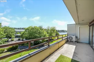 5150 S Landing Dr, Portland, OR 97239 - Photo 23