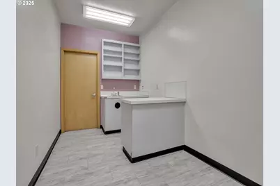 711 W Main St, Sheridan, OR 97378 - Photo 21