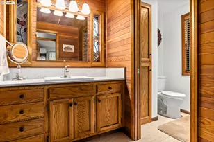 28560 Sutherlin Ln, Eugene, OR 97405 - Photo 19