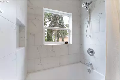 2343 SE 85th Ave SE, Portland, OR 97216 - Photo 23