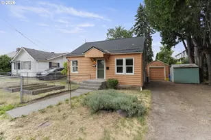 2343 SE 85th Ave SE, Portland, OR 97216 - Photo 3