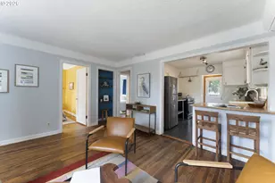 2343 SE 85th Ave SE, Portland, OR 97216 - Photo 5