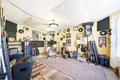 12009 NE 71st St, Vancouver, WA 98682 - Photo 5