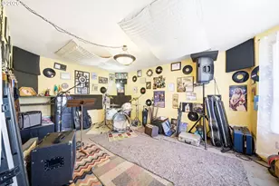 12009 NE 71st St, Vancouver, WA 98682 - Photo 5