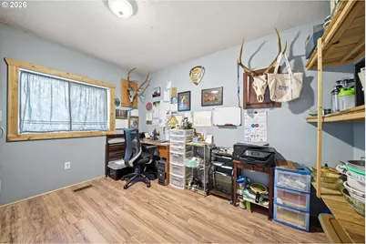 12009 NE 71st St, Vancouver, WA 98682 - Photo 9