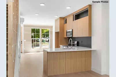 3017 NE Ainsworth St #10, Portland, OR 97211 - Photo 7