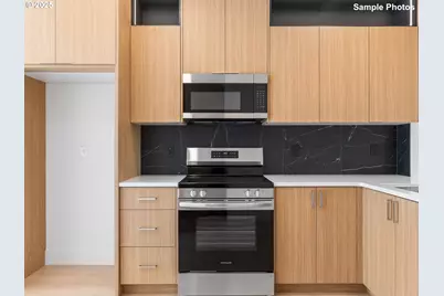 3017 NE Ainsworth St #10, Portland, OR 97211 - Photo 5