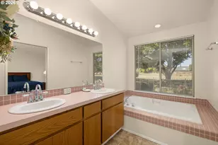 1135 SW 213th Ave, Beaverton, OR 97003 - Photo 23