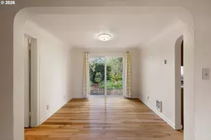 1010 N Park Ave, Eugene, OR 97404 - Photo 11