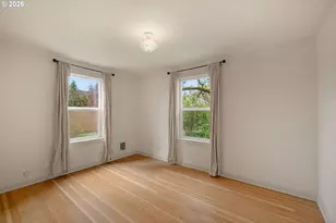 1010 N Park Ave, Eugene, OR 97404 - Photo 17