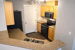 14735 SW Beard Rd, Beaverton, OR 97007 - Photo 5